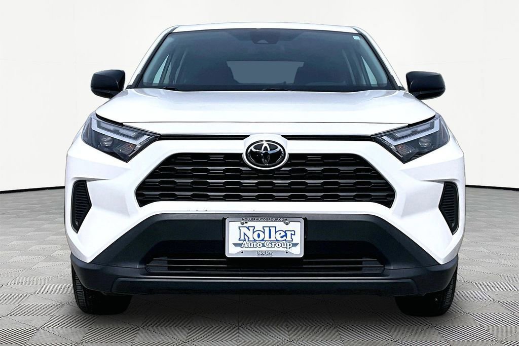 Used 2024 Toyota RAV4 LE image 6