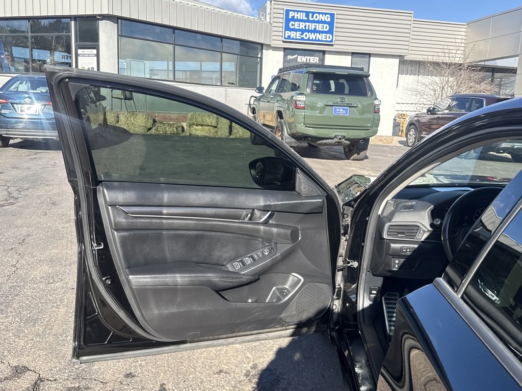 Used 2022 Honda Accord Sport Special Edition image 9