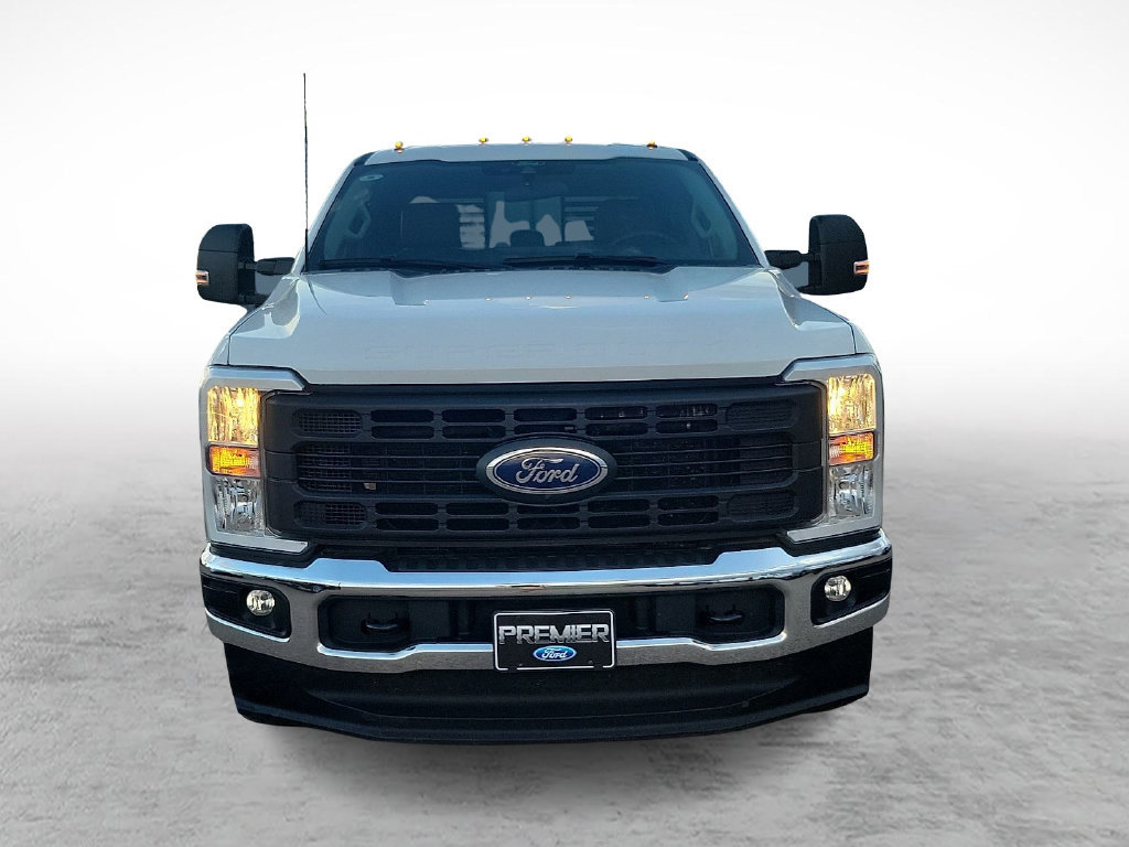 Certified 2025 Ford F250 XL w/ 360-Degree Camera Package AWD/4WD image 3