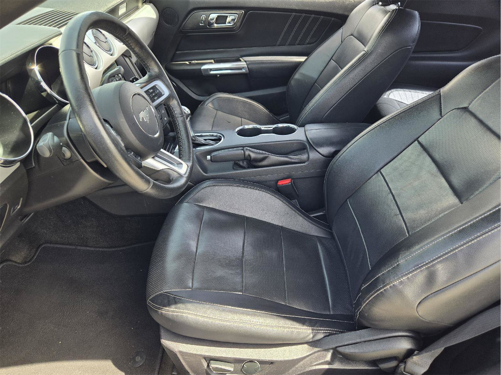 Certified 2017 Ford Mustang Premium RWD image 11