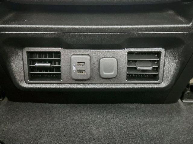 Used 2021 Chevrolet Silverado 1500 LT AWD/4WD image 25