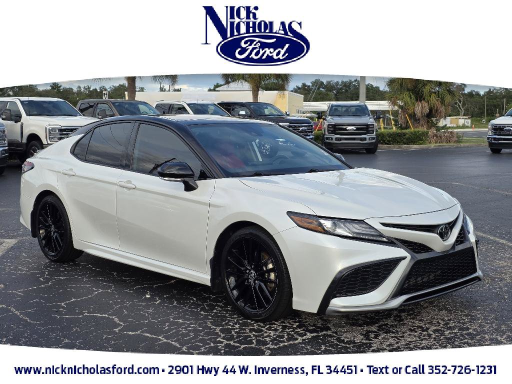 Used 2023 Toyota Camry XSE FWD image 1