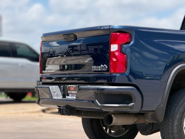Used 2022 Chevrolet Silverado 2500 High Country AWD/4WD image 13