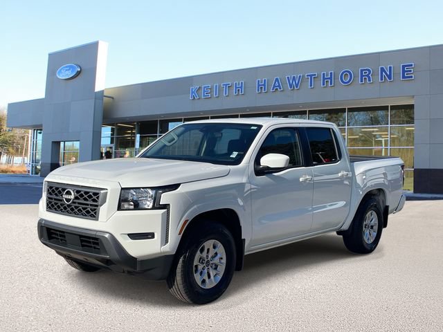 Used 2024 Nissan Frontier SV RWD image 3