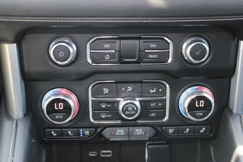 Used 2022 GMC Yukon SLT w/ SLT Premium Package AWD/4WD image 6
