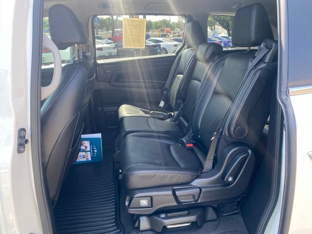 Used 2023 Honda Odyssey Touring image 17