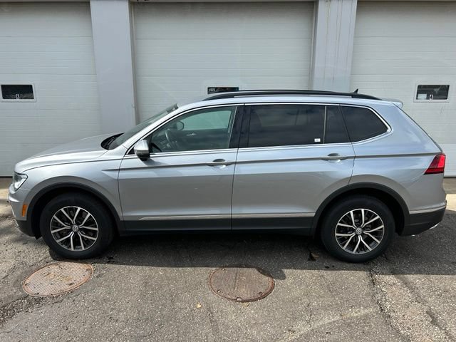 Used 2020 Volkswagen Tiguan SE AWD/4WD image 3