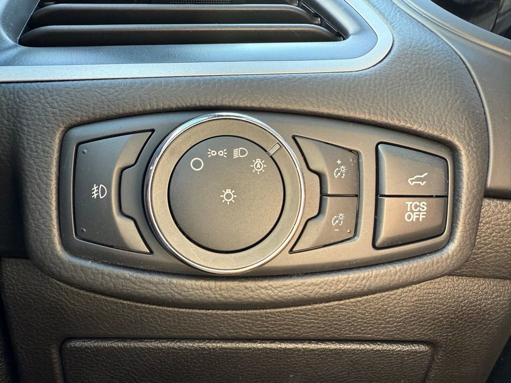 Certified 2022 Ford Edge ST-Line image 23