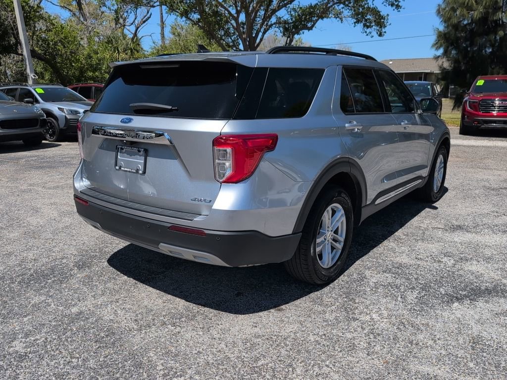 Certified 2023 Ford Explorer XLT w/ Equipment Group 202A image 3