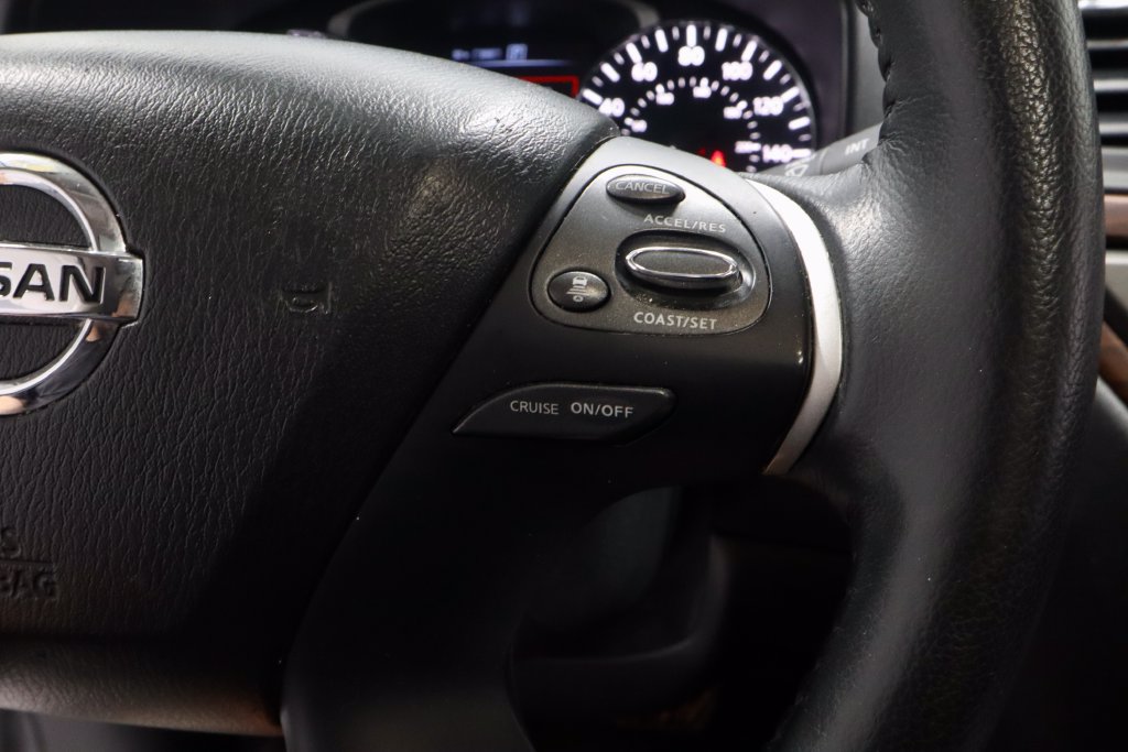 Used 2020 Nissan Pathfinder Platinum AWD/4WD image 30
