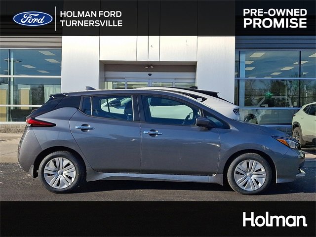 Used 2023 Nissan Leaf S image 1