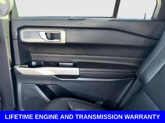 Certified 2023 Ford Explorer Limited w/ Equipment Group 301A RWD image 16