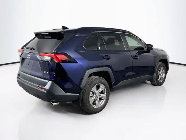 Used 2025 Toyota RAV4 XLE FWD image 25