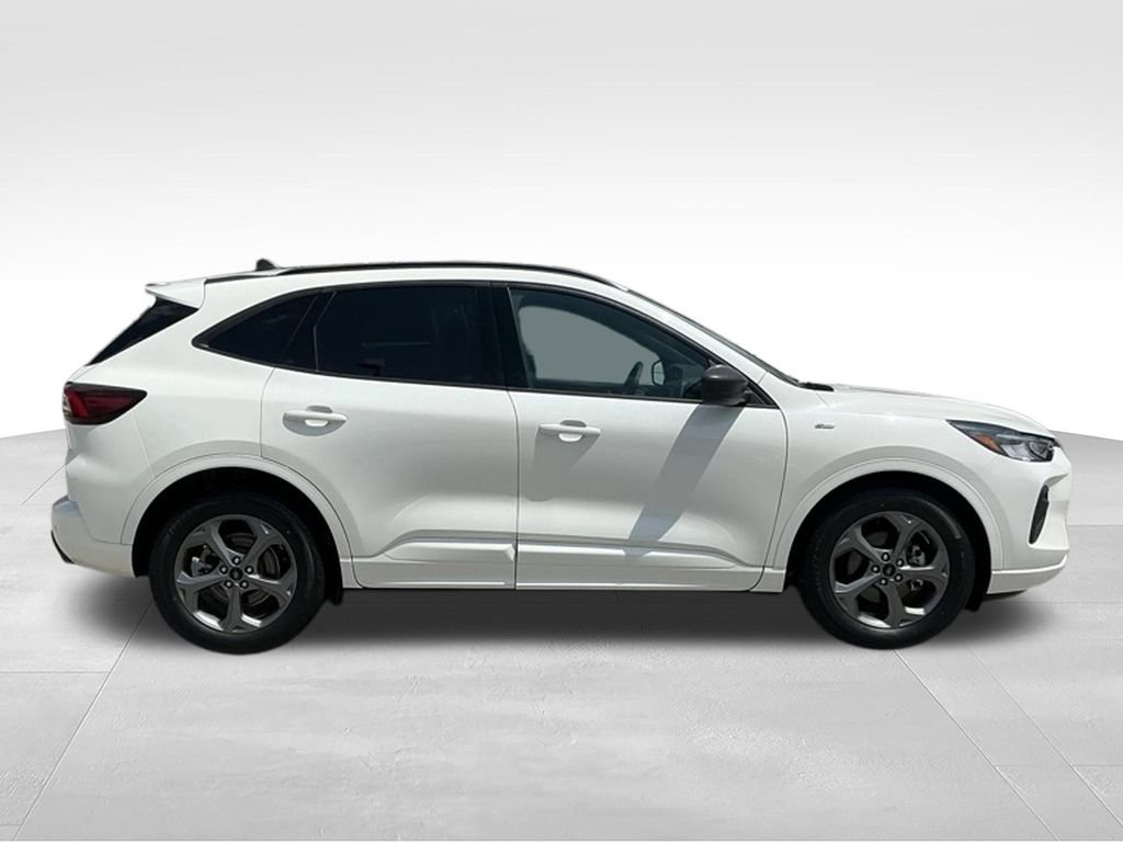 Certified 2023 Ford Escape ST-Line w/ Tech Pack #1 FWD image 13