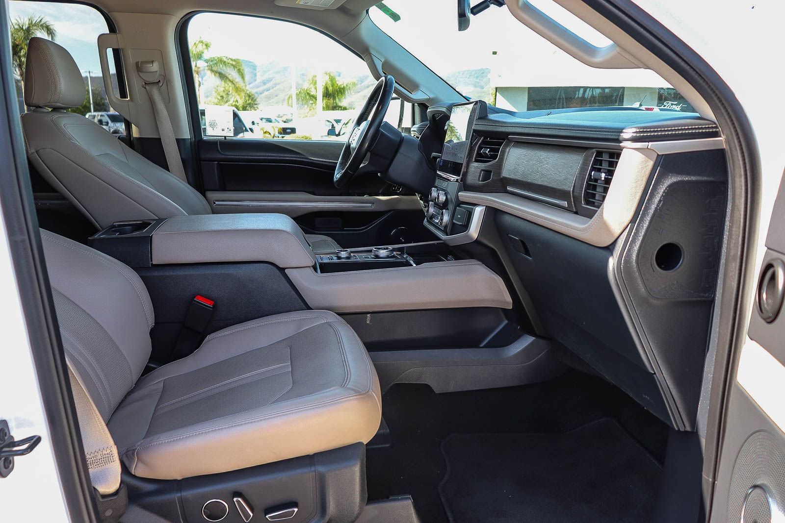 Certified 2023 Ford Expedition Max Limited AWD/4WD image 17