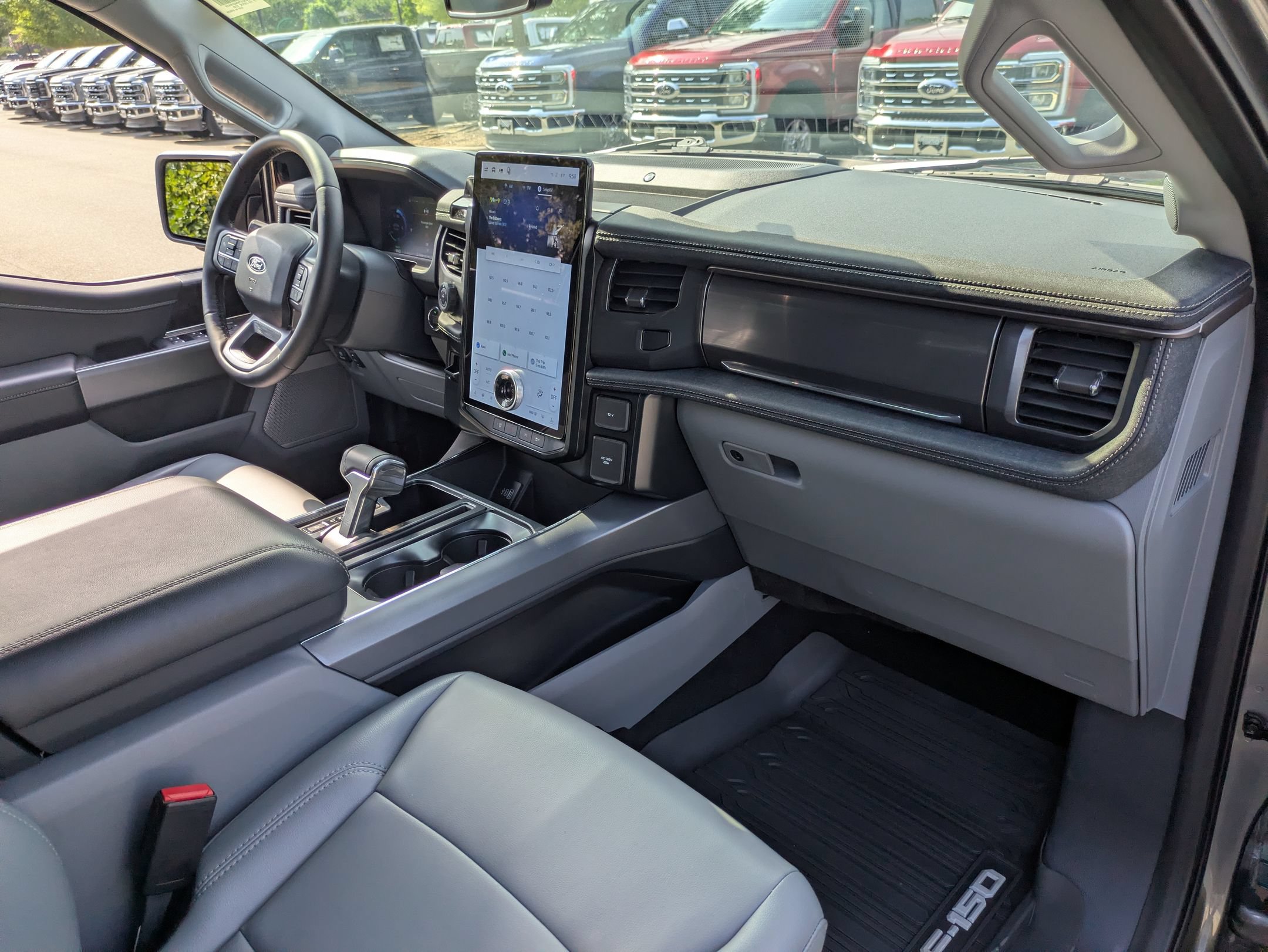 Certified 2025 Ford F150 Lightning Flash AWD/4WD image 42