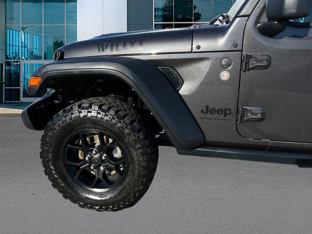 Used 2025 Jeep Wrangler Unlimited Sport AWD/4WD image 9