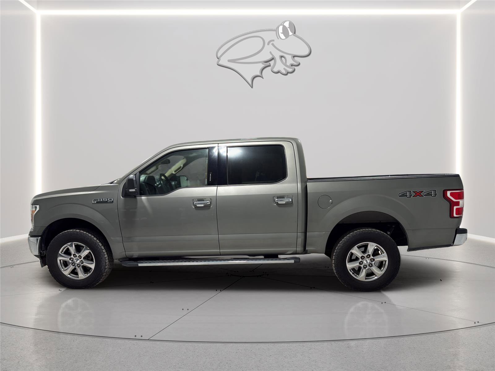 Certified 2019 Ford F150 XLT w/ Equipment Group 302A Luxury AWD/4WD image 2