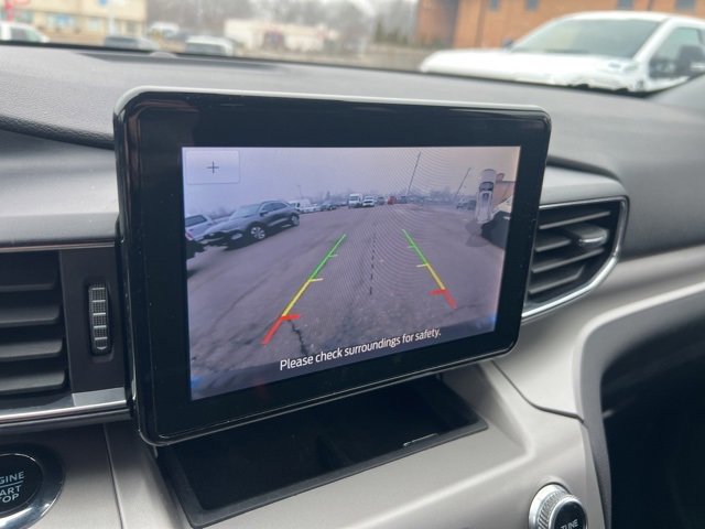 Certified 2022 Ford Explorer XLT w/ Equipment Group 202A image 14