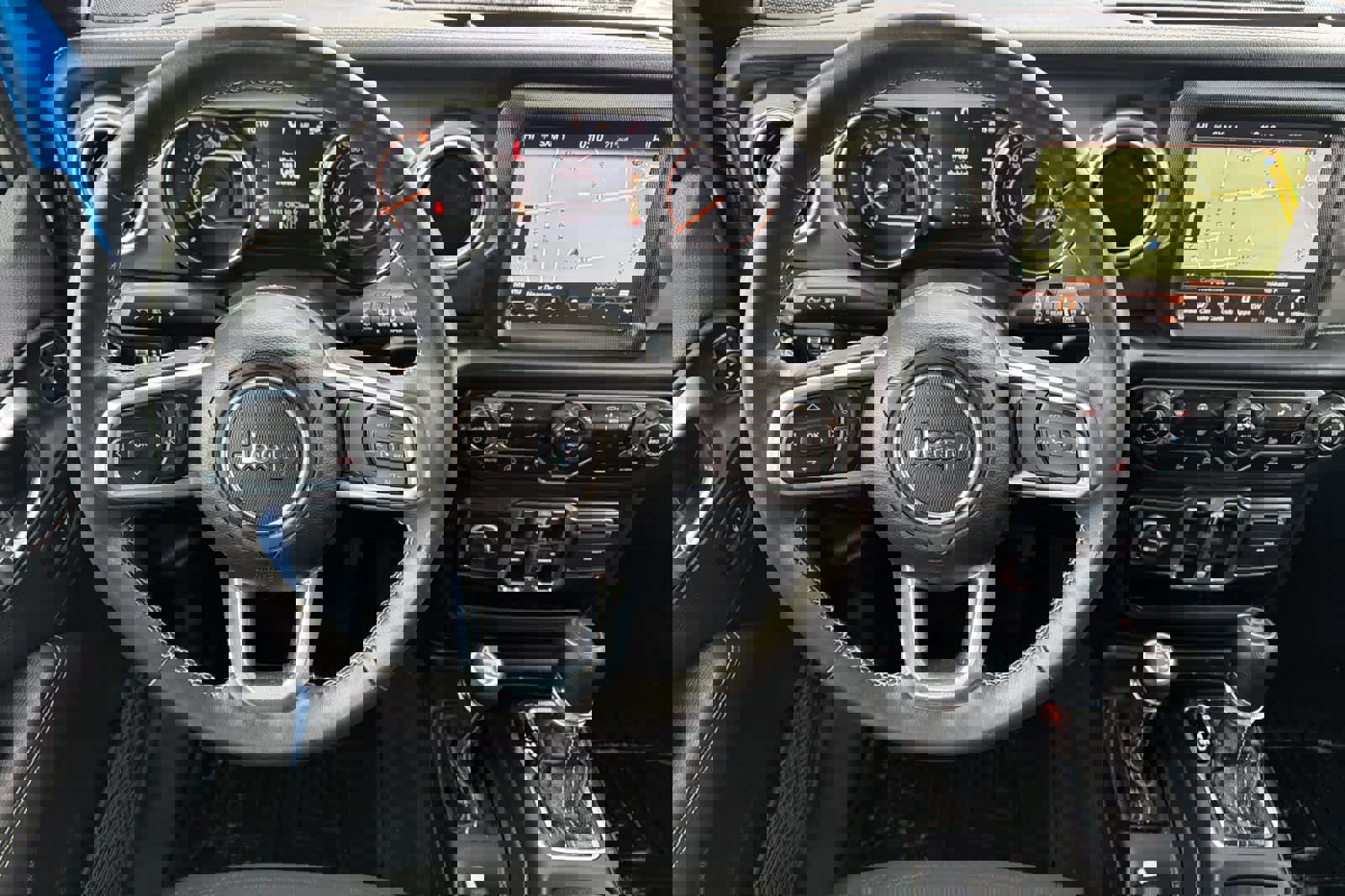 Used 2022 Jeep Wrangler Unlimited Sahara w/ Cold Weather Group image 14