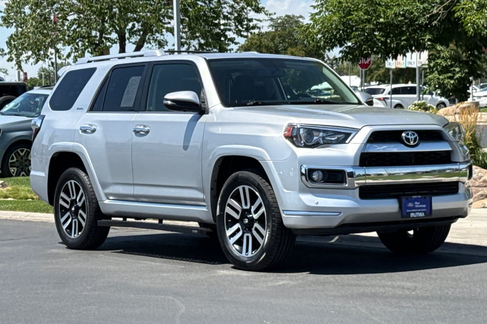 Used 2019 Toyota 4Runner Limited AWD/4WD image 9