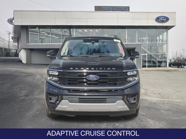 Certified 2025 Ford Expedition Platinum AWD/4WD image 2