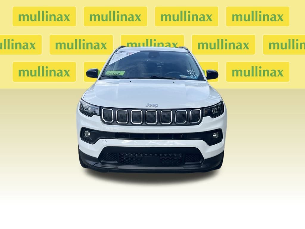 Used 2022 Jeep Compass Latitude image 24