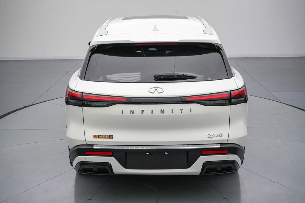 Used 2023 INFINITI QX60 Luxe w/ Cargo Package FWD image 4