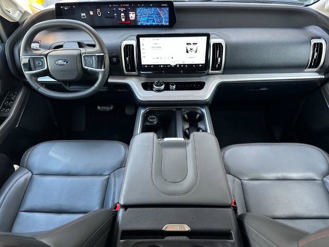Certified 2025 Ford Expedition Active AWD/4WD image 12