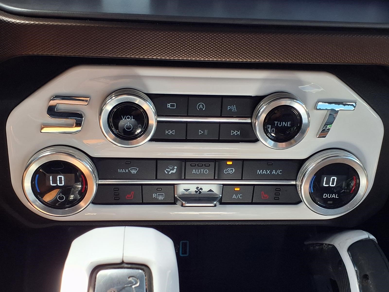 Certified 2021 Ford Bronco Outer Banks AWD/4WD image 18