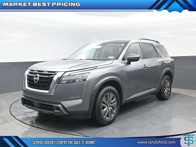 Used 2025 Nissan Pathfinder SV