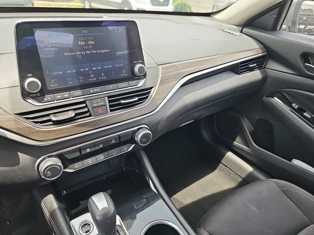 Used 2023 Nissan Altima 2.5 SV FWD image 21