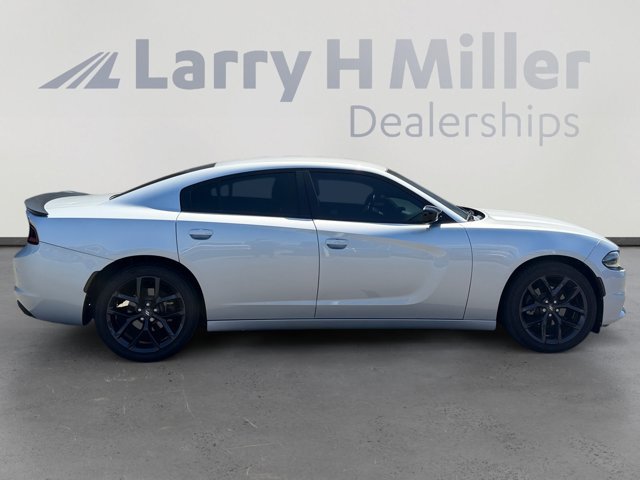 Used 2021 Dodge Charger SXT w/ Blacktop Package RWD image 6