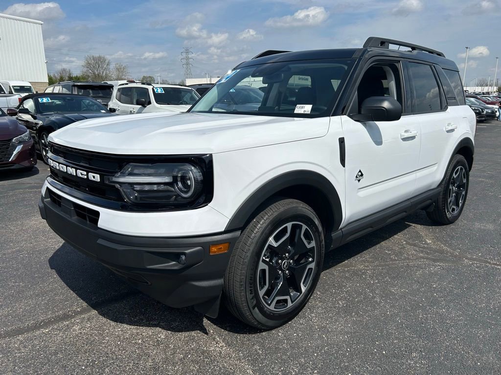 Certified 2024 Ford Bronco Sport Outer Banks w/ Tech Package AWD/4WD image 8