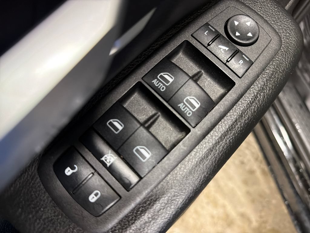 Used 2024 RAM 1500 Big Horn RWD image 18