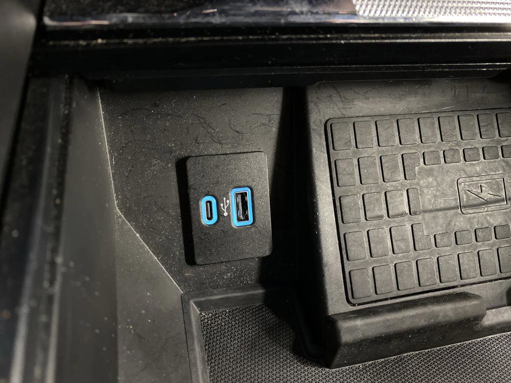 Certified 2022 Ford F150 Platinum w/ Equipment Group 701A High image 30