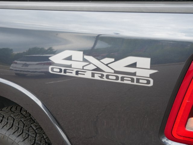 Used 2019 RAM 1500 Laramie AWD/4WD image 8