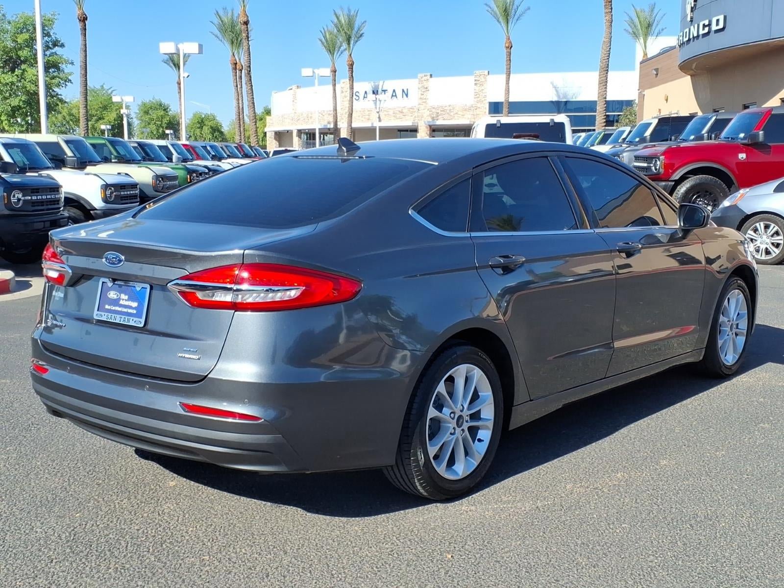 Certified 2020 Ford Fusion SE FWD image 4