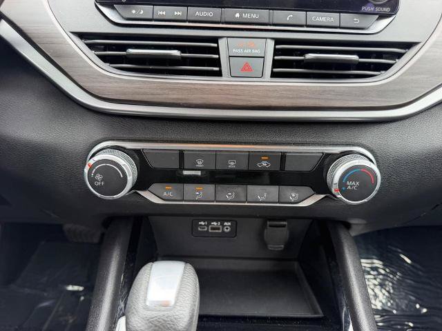 Used 2024 Nissan Altima 2.5 SV FWD image 15