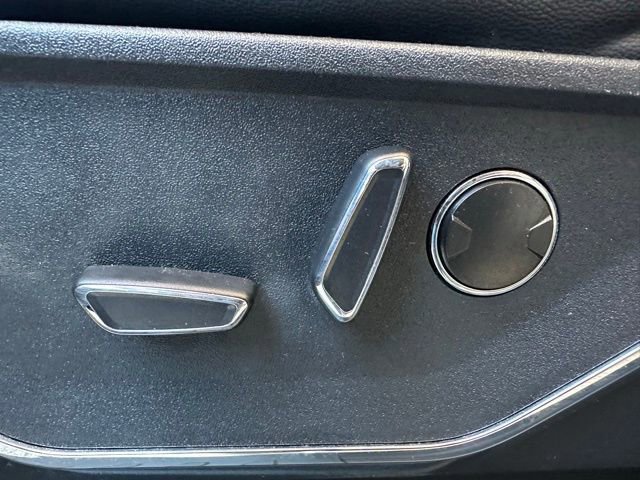 Certified 2022 Ford F150 Lariat w/ Equipment Group 502A High AWD/4WD image 31