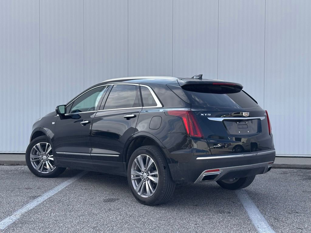 Used 2023 Cadillac XT5 Premium Luxury w/ Technology Package image 3