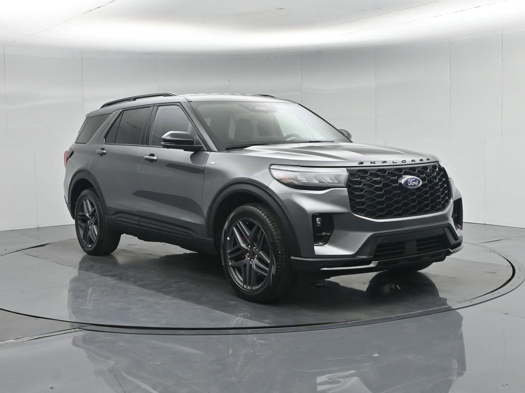 Certified 2025 Ford Explorer ST-Line w/ ST-Line Street Pack AWD/4WD image 58