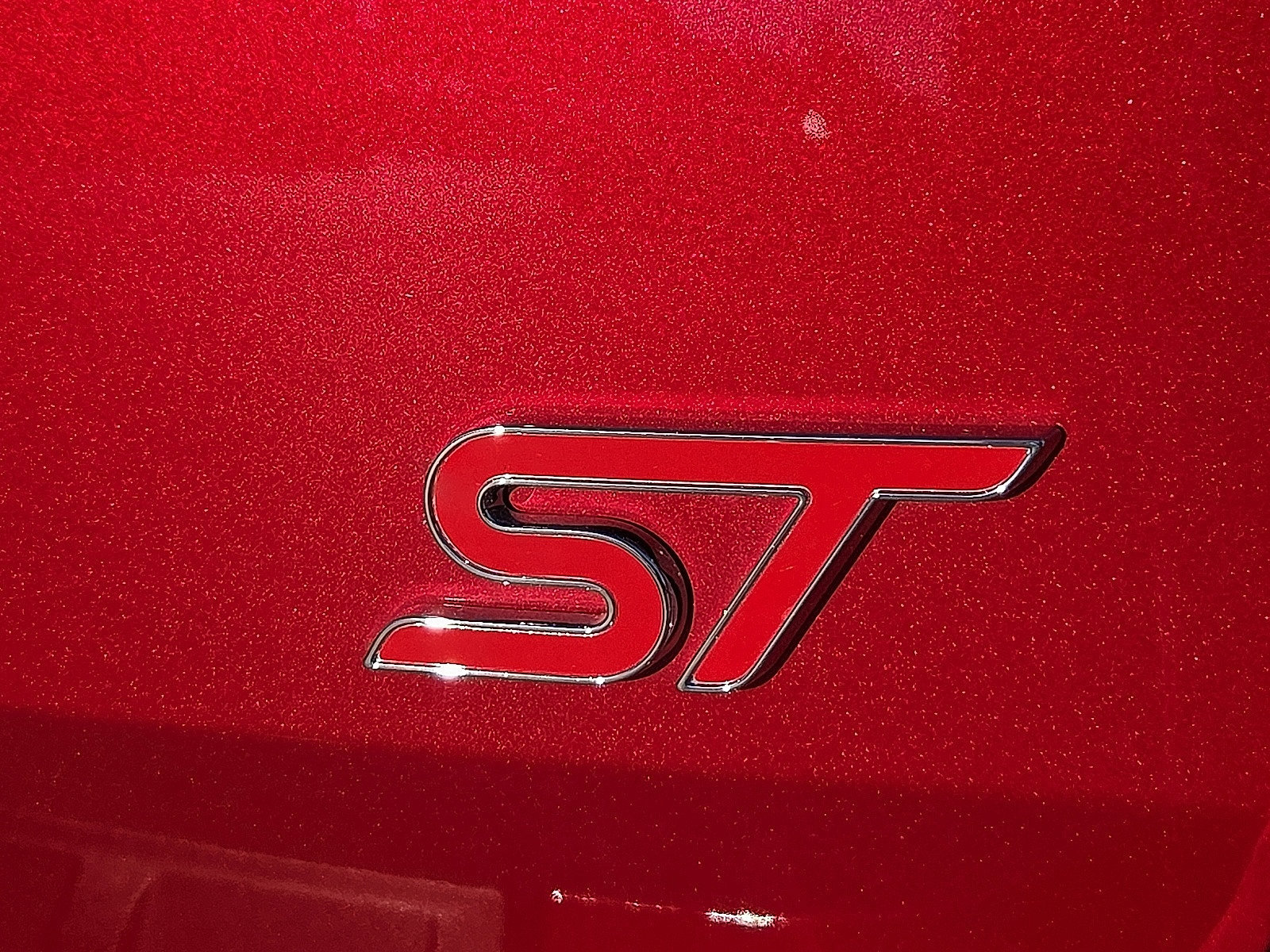 Certified 2025 Ford Explorer ST AWD/4WD image 9
