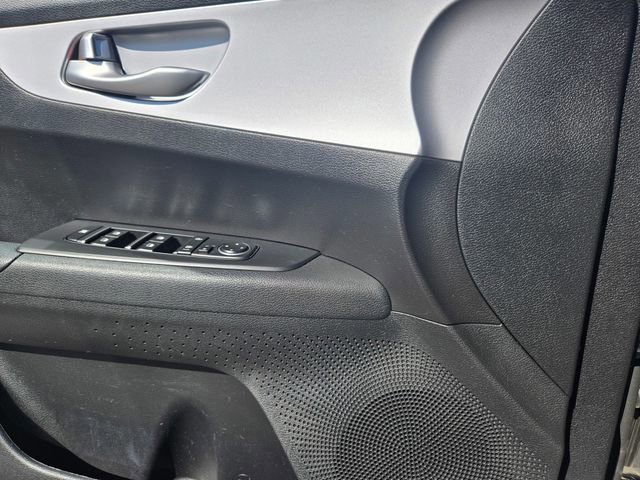 Used 2023 Kia Forte LXS w/ LXS Technology Package FWD image 14