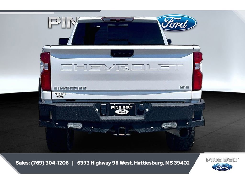 Used 2022 Chevrolet Silverado 2500 LTZ w/ LTZ Convenience Package AWD/4WD image 4