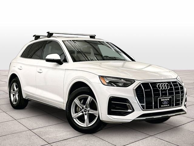 Used 2023 Audi Q5 2.0T Premium w/ Convenience Package AWD/4WD image 2