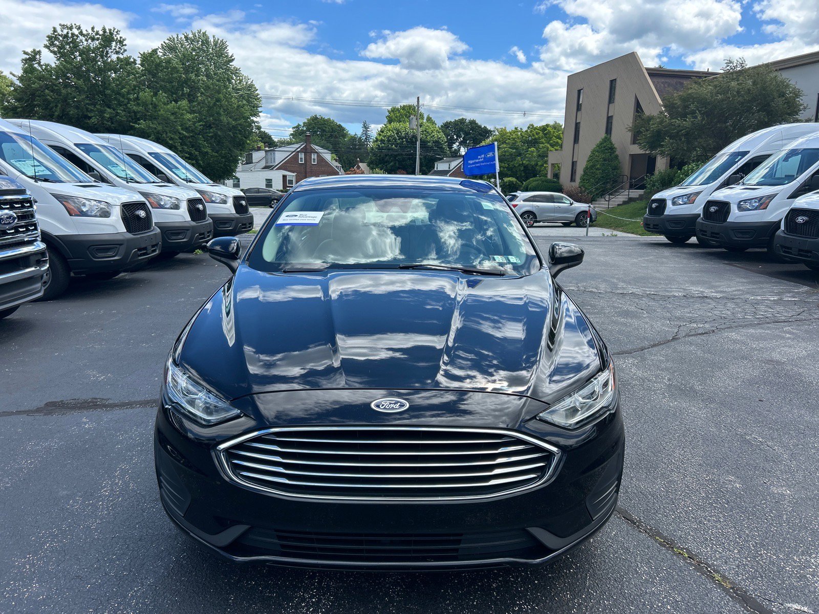 Certified 2020 Ford Fusion SE FWD image 2