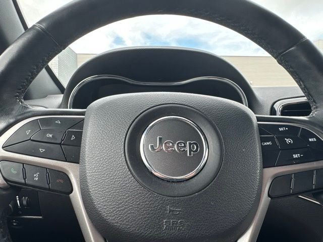 Used 2019 Jeep Grand Cherokee Limited AWD/4WD image 25