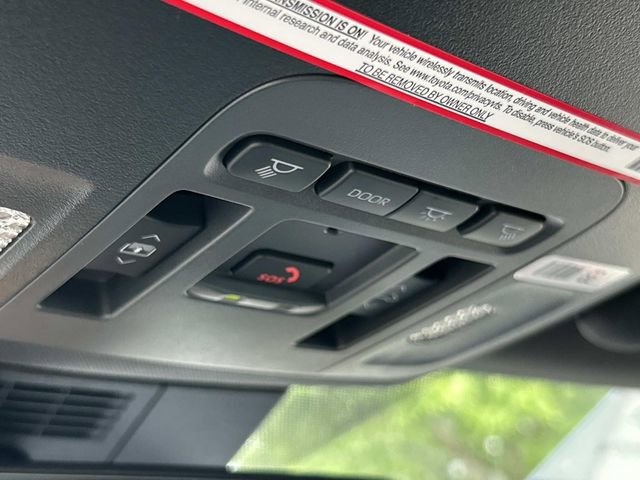 Used 2025 Toyota Camry XSE AWD/4WD image 38