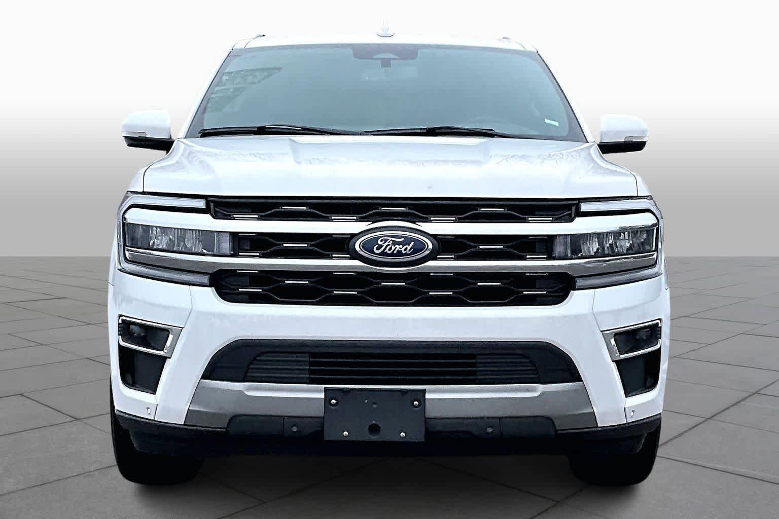 Certified 2024 Ford Expedition Limited AWD/4WD image 4